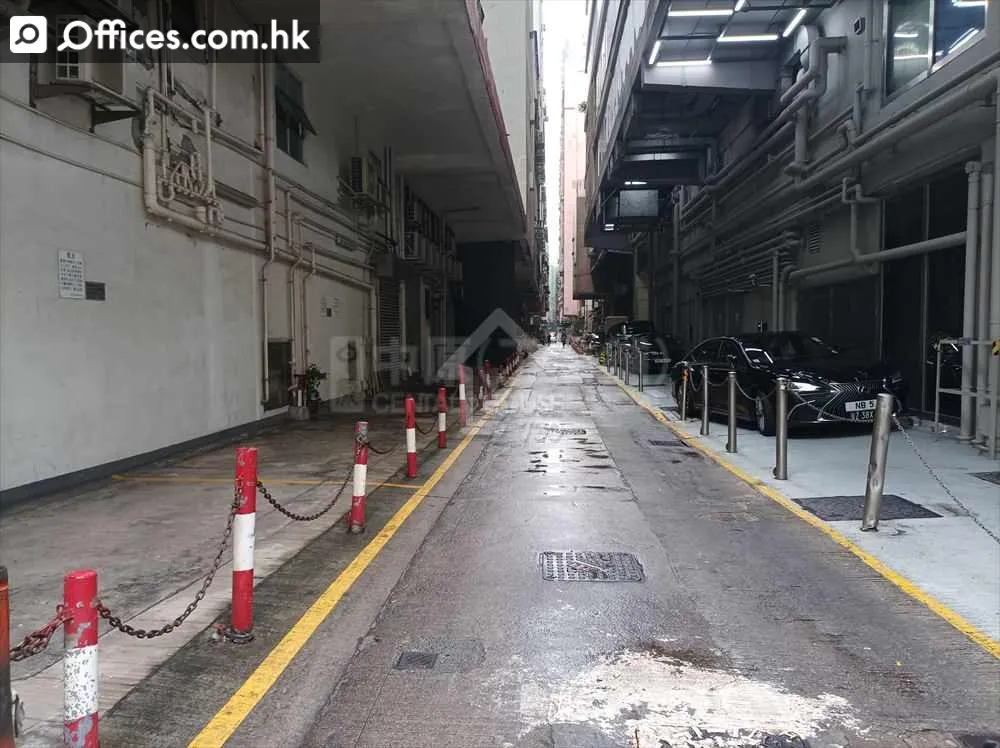 46 Lai Yip Street
