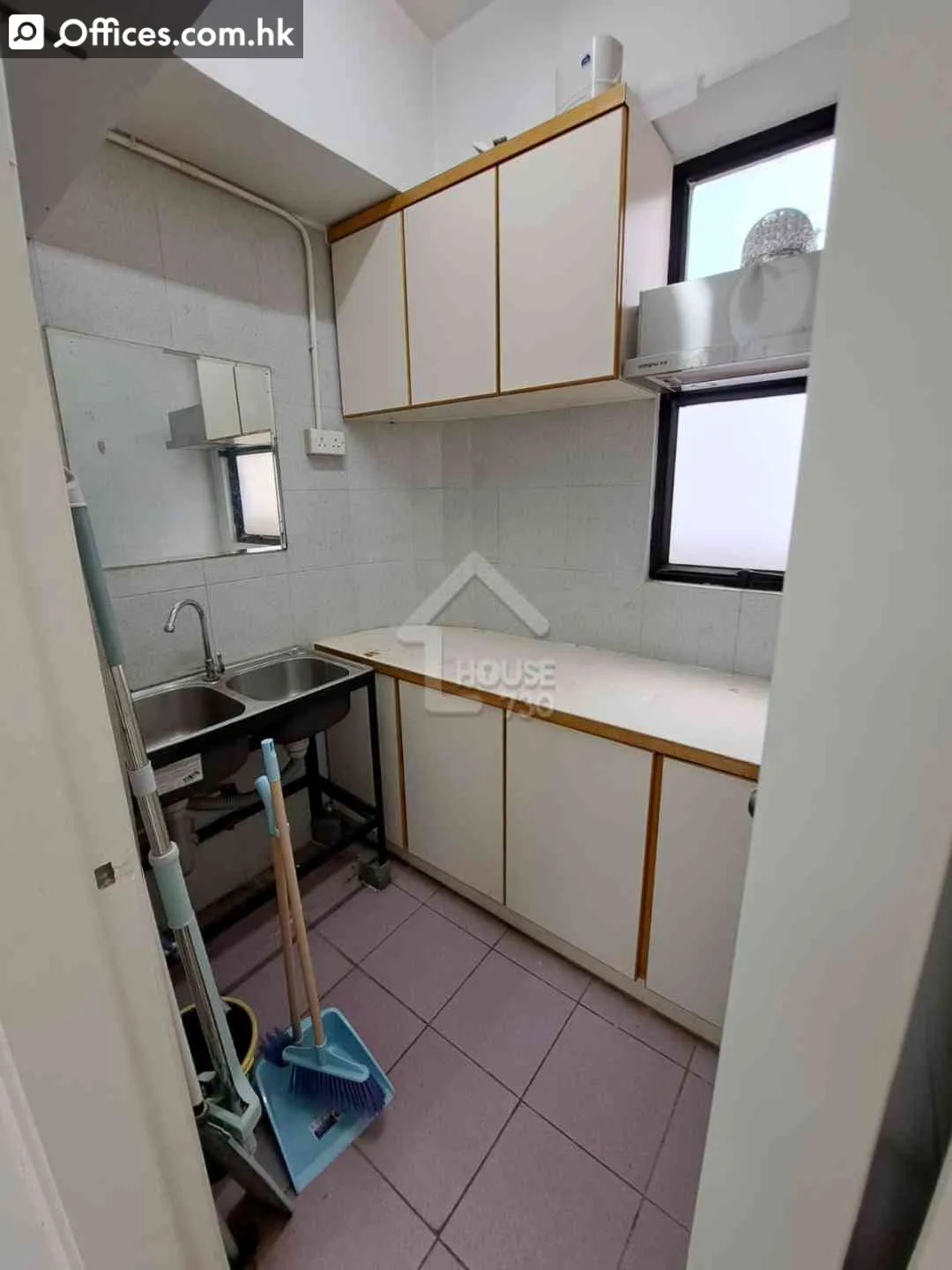 49 Tsun Yip Street