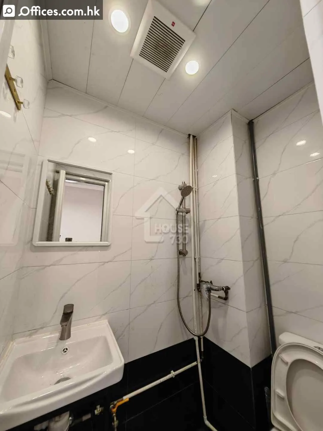 221 Wai Yip Street