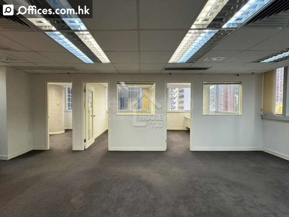 228 Queen's Road East