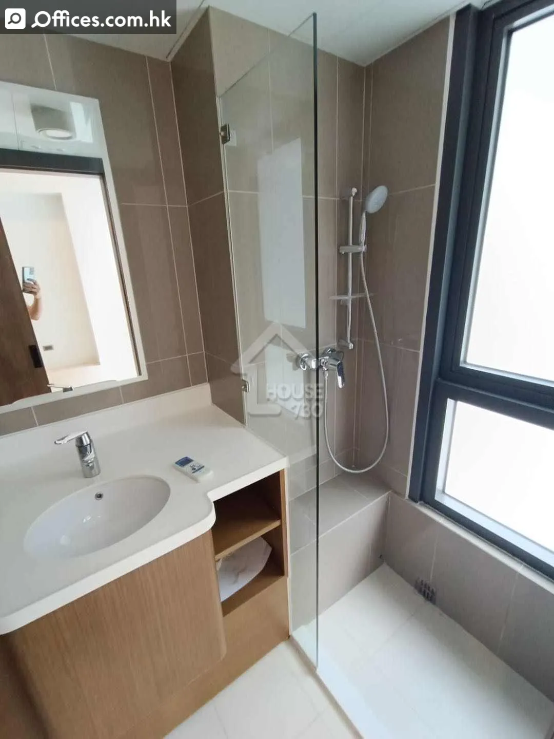 320-322 Kwun Tong Road