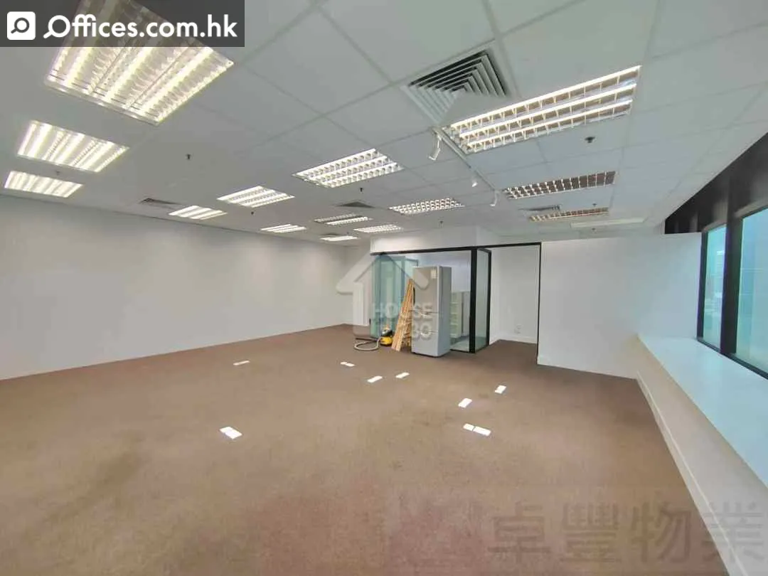 82 King Lam Street