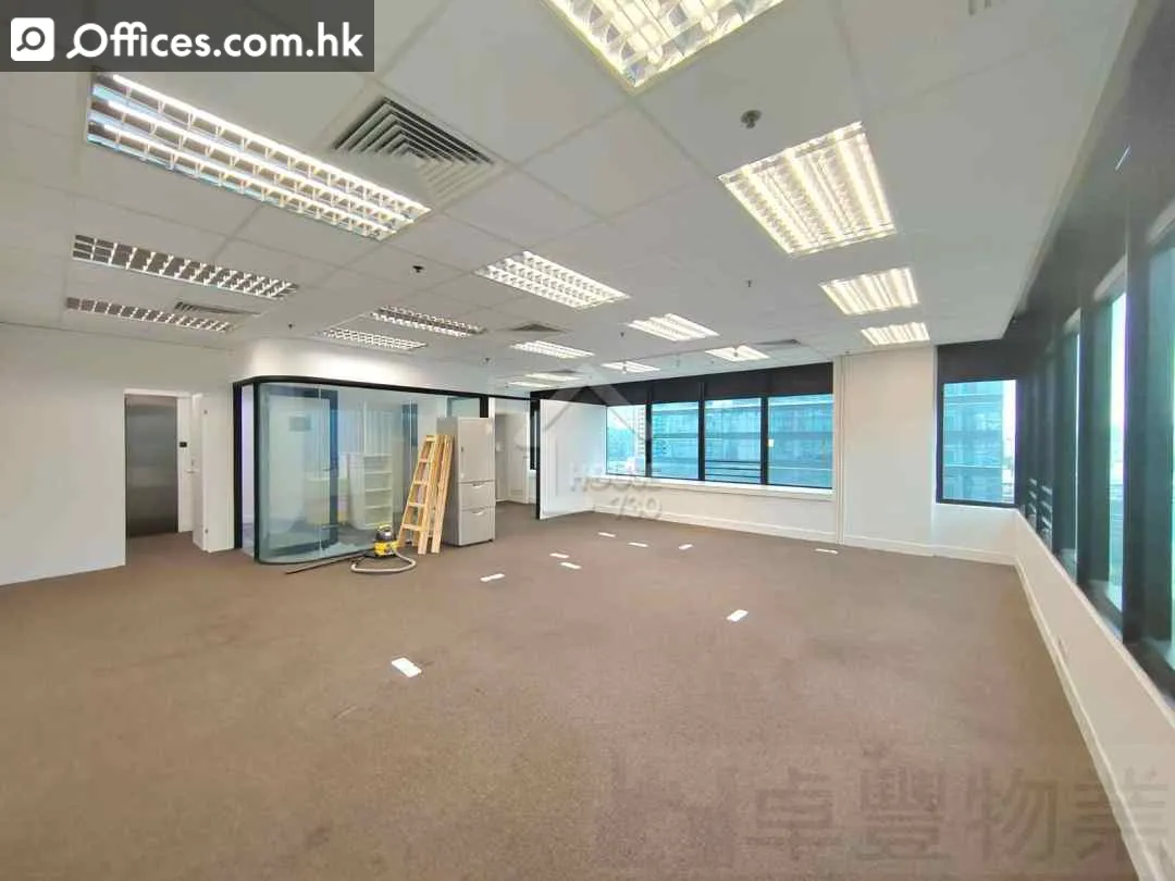 82 King Lam Street